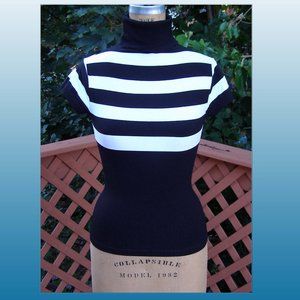 NEW M heart M Black & white stretch Short sleeve tee ONE SIZE fits up to M/8